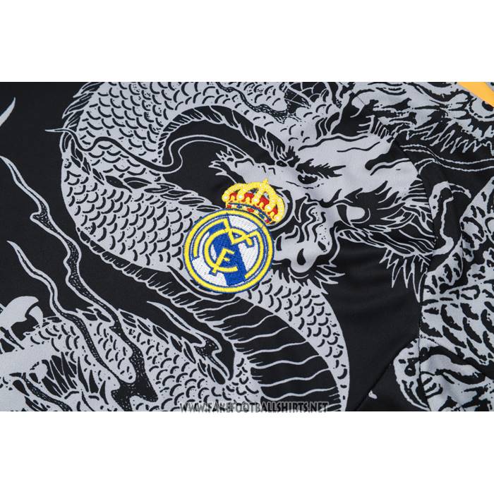 Tracksuit
 Real Madrid Dragon Short Sleeve
 2024-2025 Black
 - Shorts
